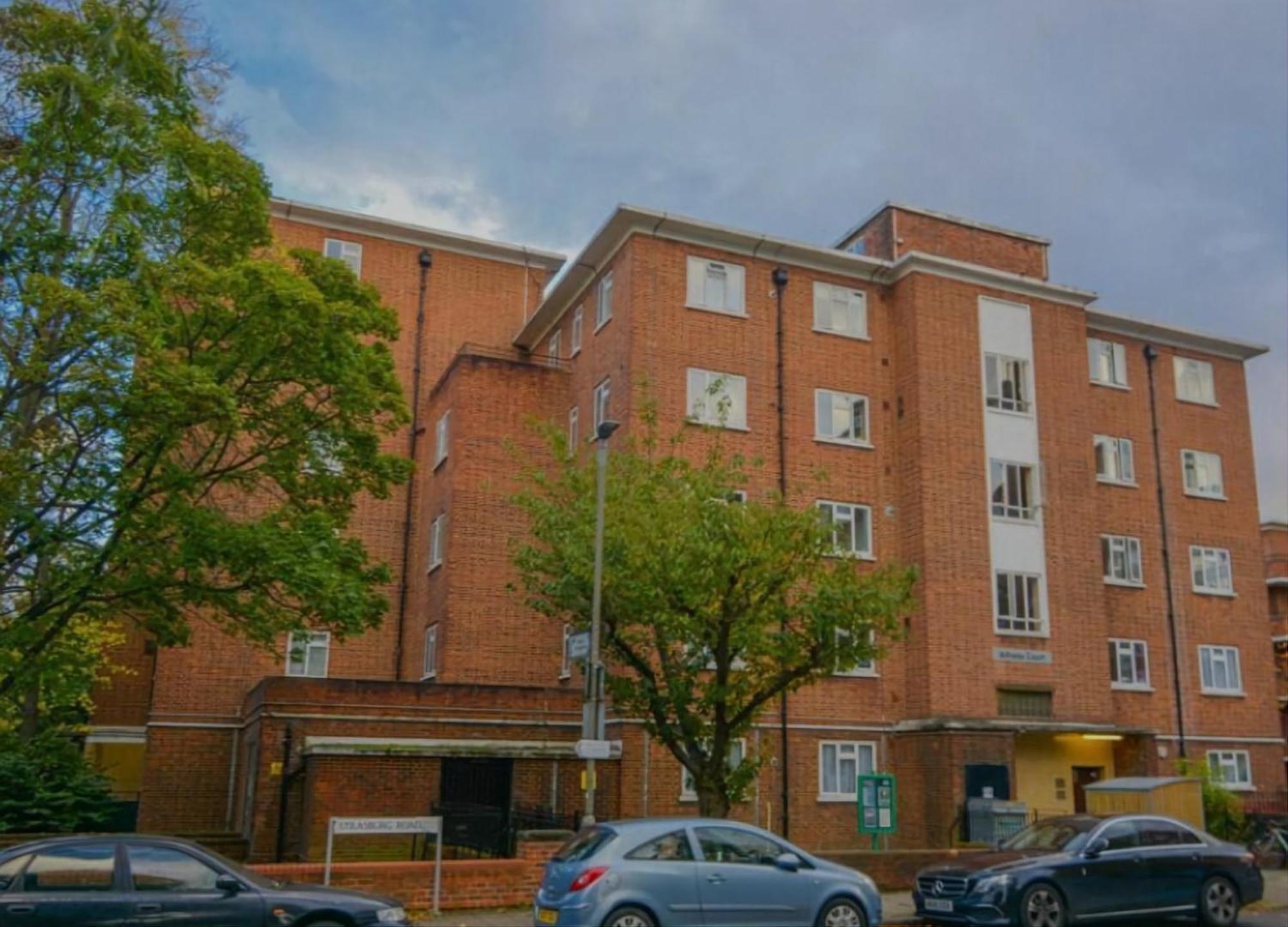 Spacious Two Bedroom Apartment In Battersea, Free Parking London Exterior photo